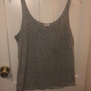 Speckled gray tank